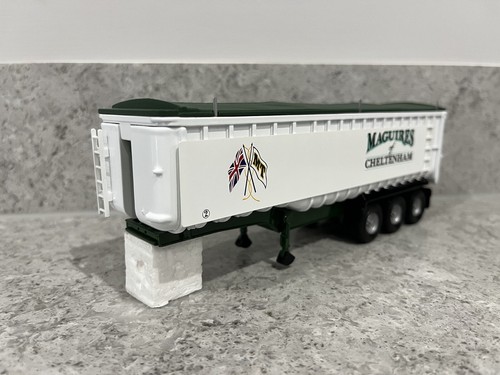 Corgi tri axle - corgi, tri-axle